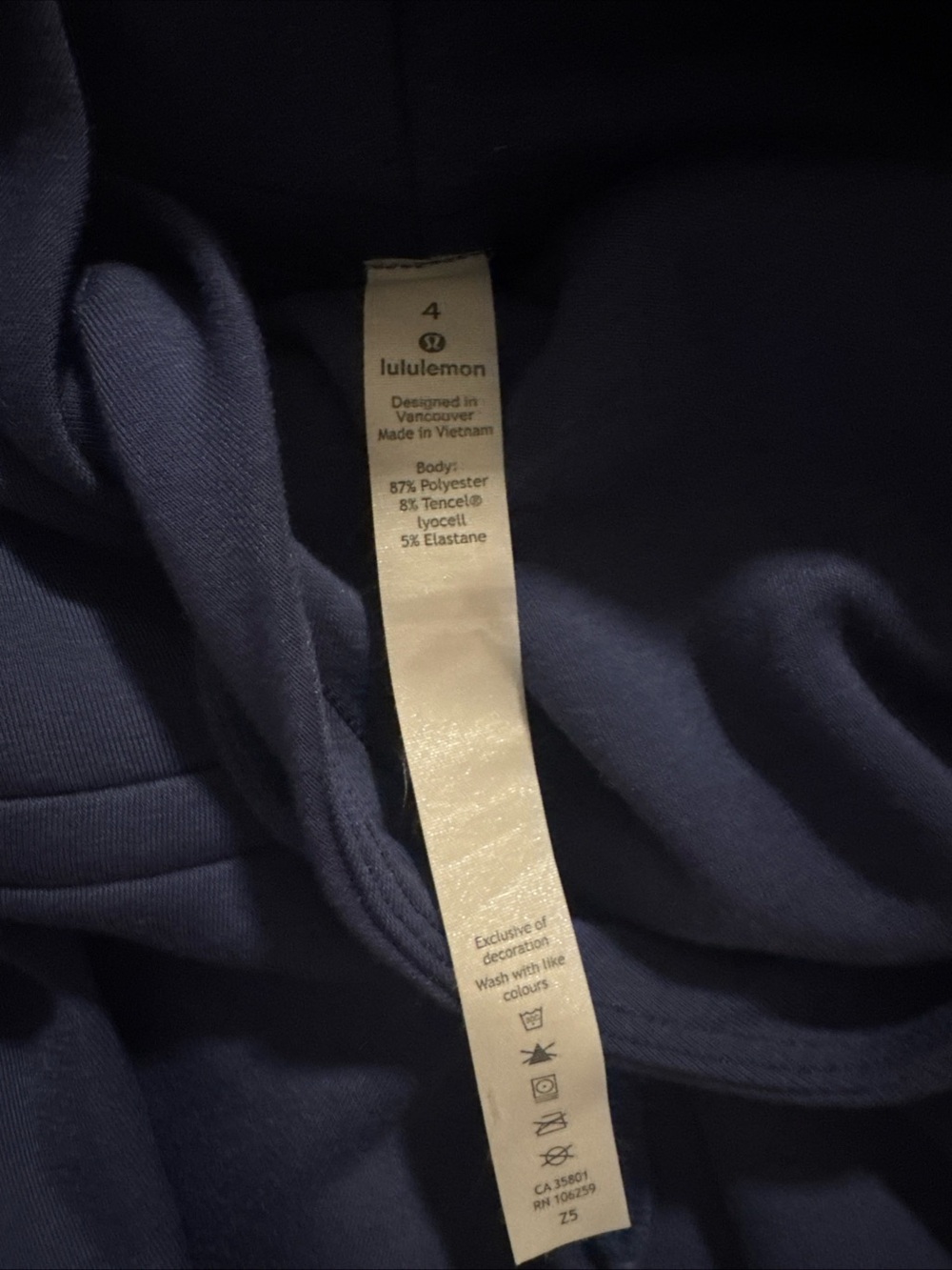 lululemon athletica Women’s Blue City Sleek Pullover Hoodie - Picture 4 of 7